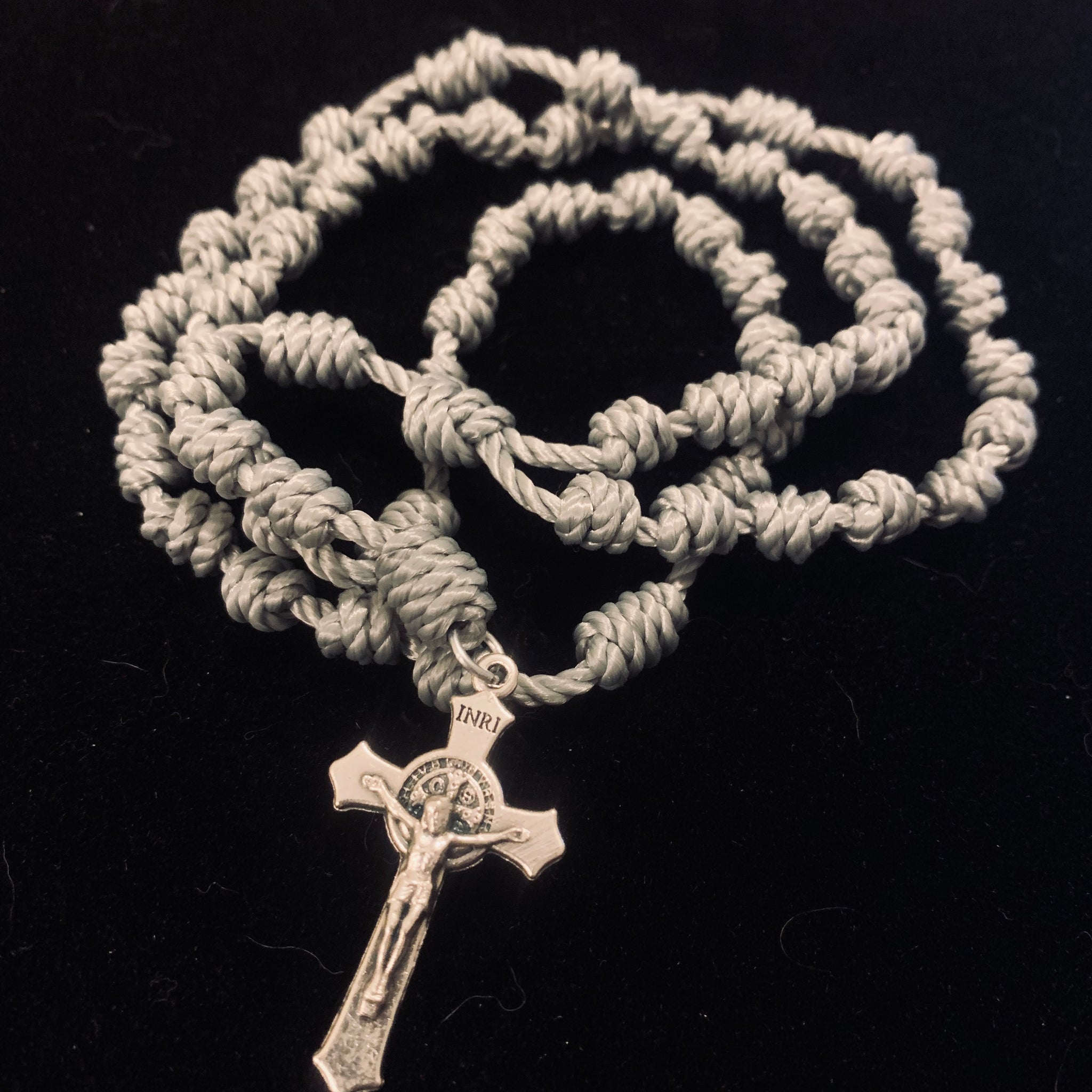 Silvery Medallion Rope Rosary – Journey Deeper
